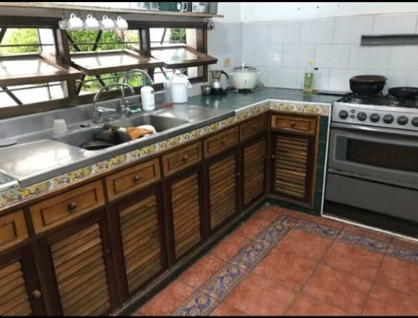 Casa Independiente de 4 habitaciones en venta en Casino Deportivo, Cerro, La Habana - 16