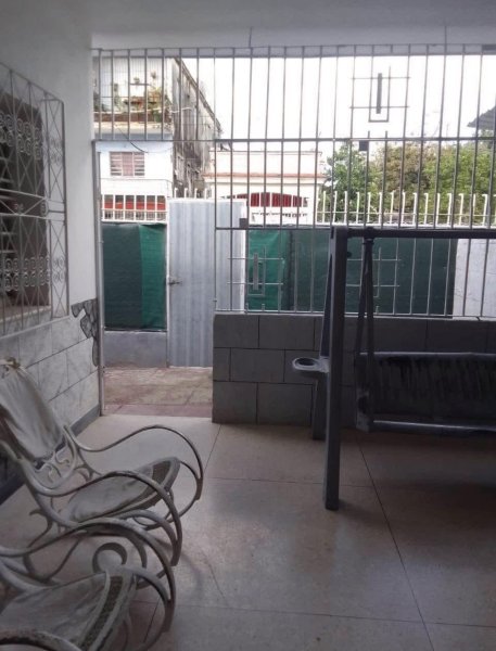 Detached House with 4 bedrooms for sale in Marianao, La Habana - Thumbnail 2