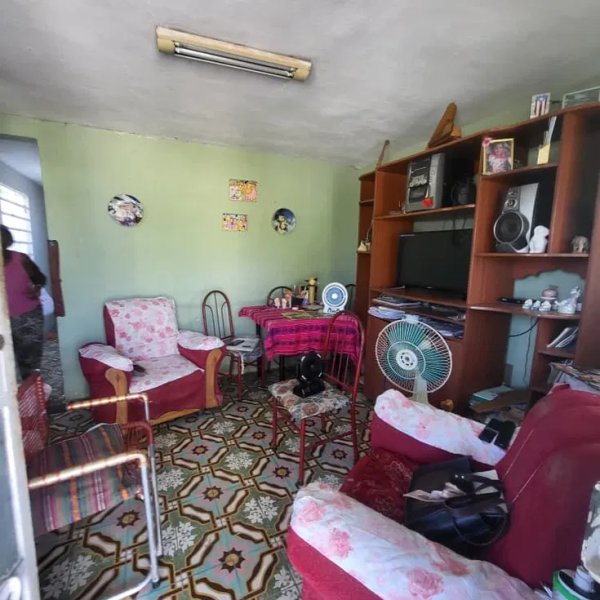 Casa de 3 habitaciones en venta en San Miguel del Padrón, La Habana - 3