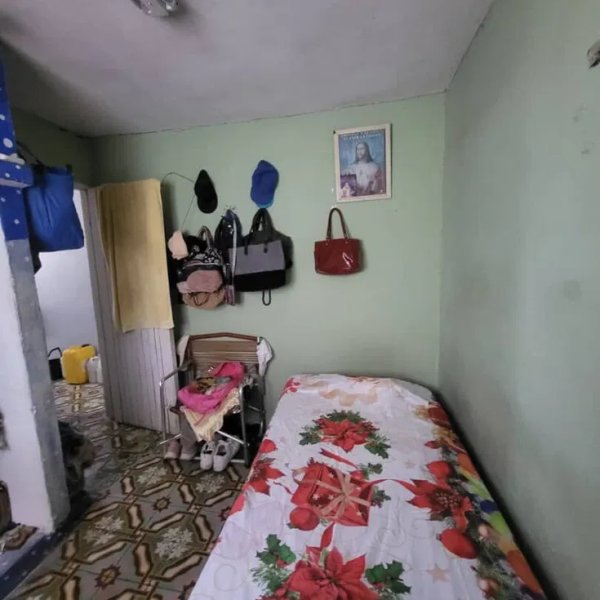 Casa de 3 habitaciones en venta en San Miguel del Padrón, La Habana - 8