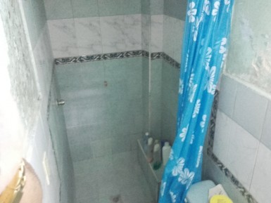 Duplex with 3 bedrooms for sale in Los Quemados, Marianao, La Habana