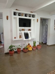 Apartamento de 2 habitaciones en venta en Camilo Cienfuegos, Habana del Este, La Habana - Miniatura 1