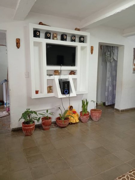Apartment with 2 bedrooms for sale in Camilo Cienfuegos, Habana del Este, La Habana