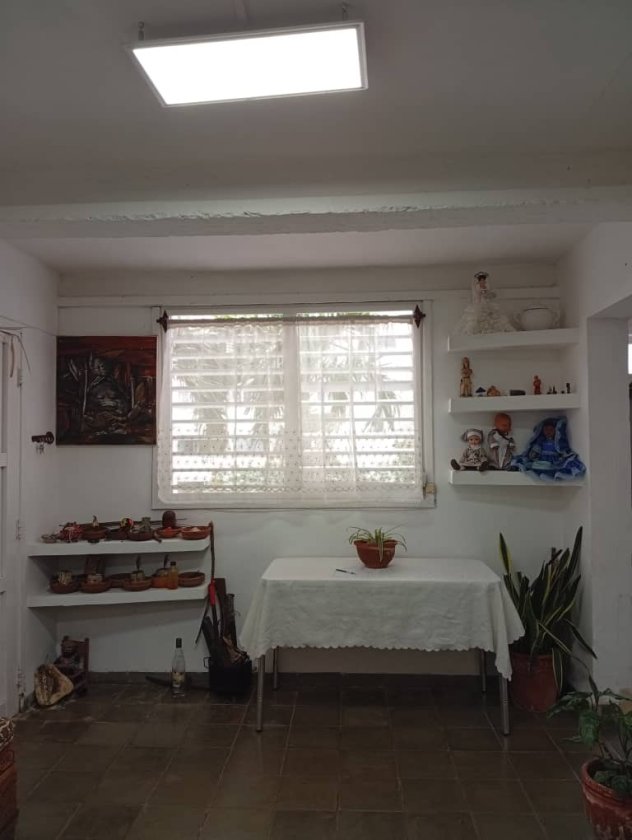 Apartamento de 2 habitaciones en venta en Camilo Cienfuegos, Habana del Este, La Habana
