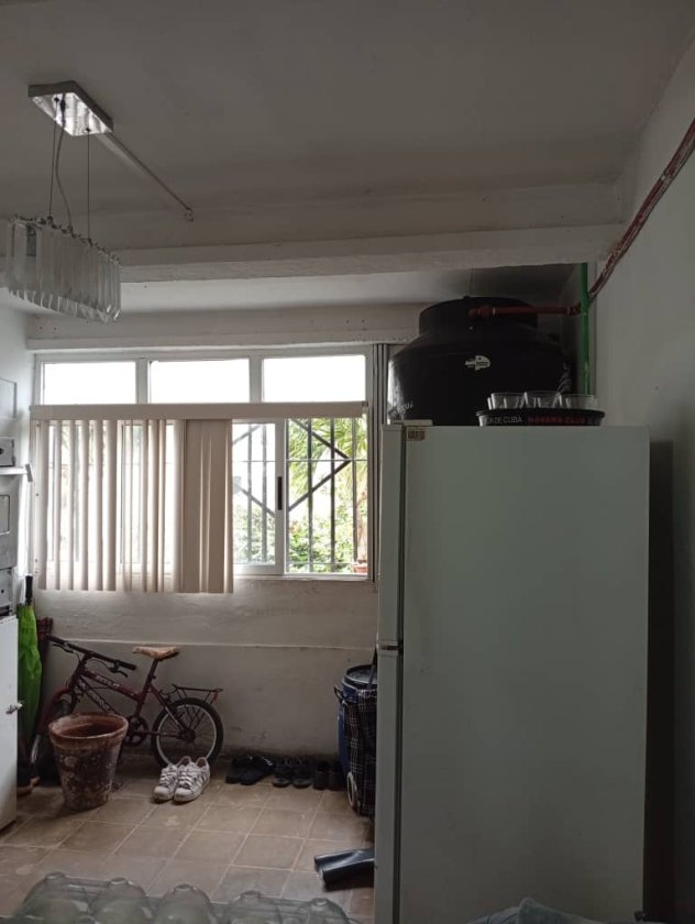Apartamento de 2 habitaciones en venta en Camilo Cienfuegos, Habana del Este, La Habana