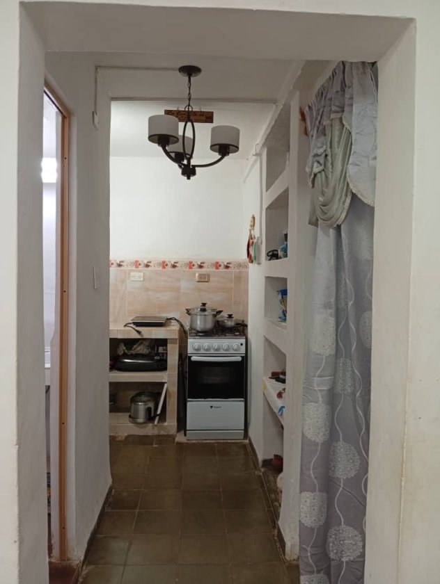 Apartamento de 2 habitaciones en venta en Camilo Cienfuegos, Habana del Este, La Habana