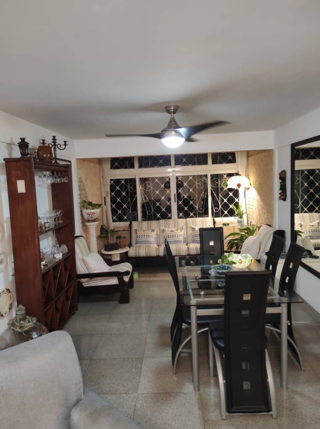 Apartamento de 3 habitaciones en venta en Habana del Este, La Habana