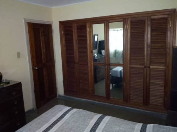Apartamento de 4 habitaciones en venta en Vedado, Plaza de la Revolución, La Habana