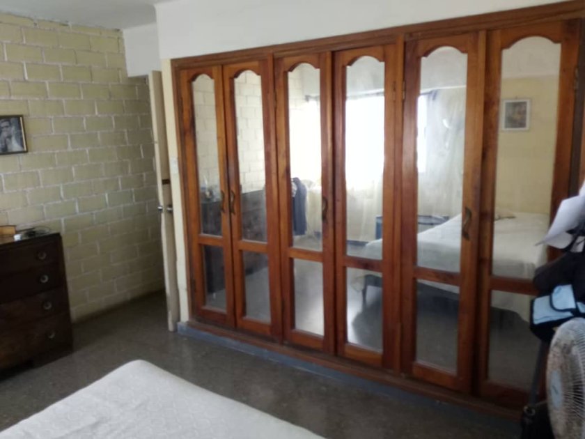 Apartamento de 4 habitaciones en venta en Vedado, Plaza de la Revolución, La Habana