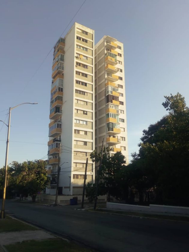 Apartamento de 4 habitaciones en venta en Vedado, Plaza de la Revolución, La Habana