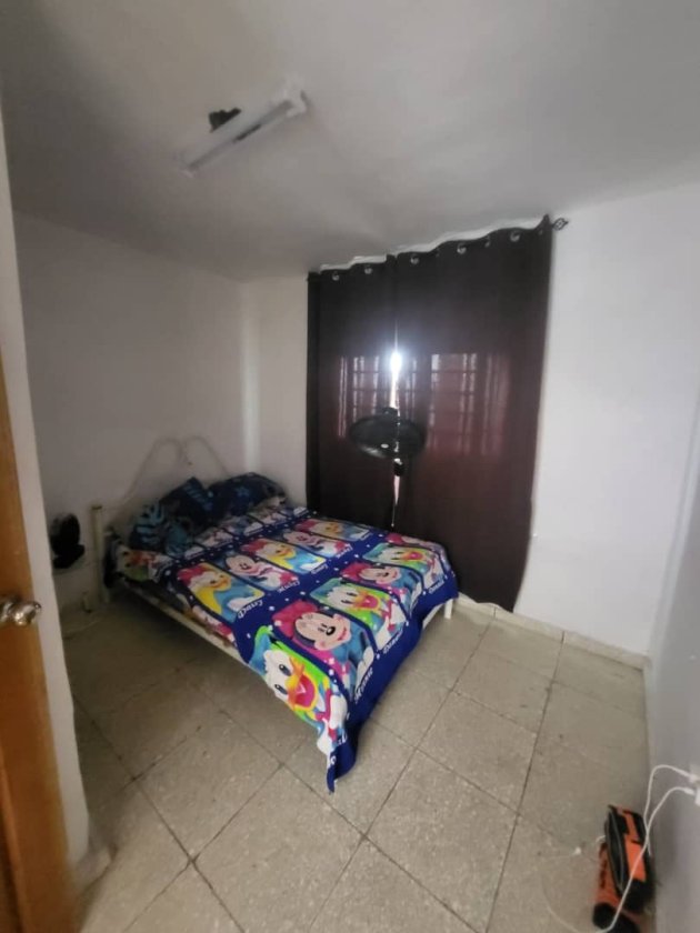 Casa Independiente de 2 habitaciones en venta en Guanabacoa, La Habana