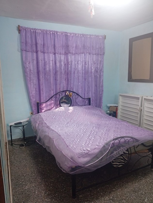 Casa Independiente de 2 habitaciones en venta en Lawton, Diez de Octubre, La Habana