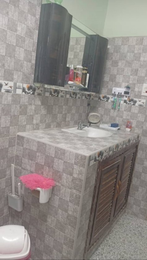 Casa Independiente de 2 habitaciones en venta en Lawton, Diez de Octubre, La Habana