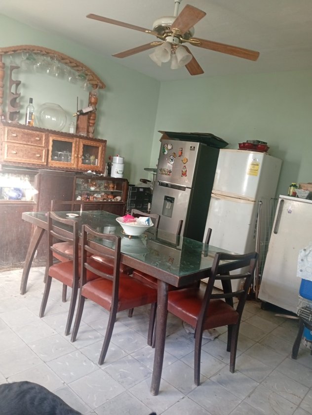 Casa Independiente de 2 habitaciones en venta en Lawton, Diez de Octubre, La Habana