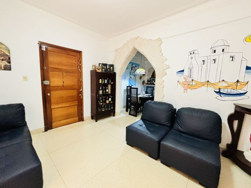 Apartamento de 2 habitaciones en venta en Vedado, Plaza de la Revolución, La Habana