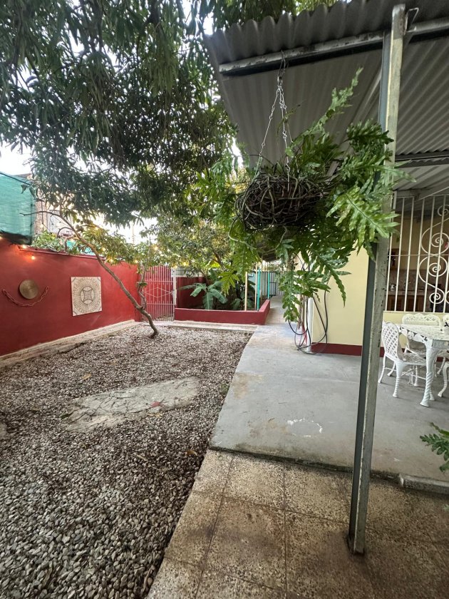 Casa Independiente de 4 habitaciones en venta en Sevillano, Diez de Octubre, La Habana