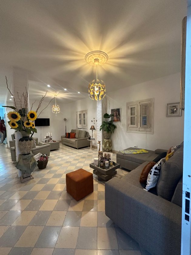Casa Independiente de 4 habitaciones en venta en Sevillano, Diez de Octubre, La Habana