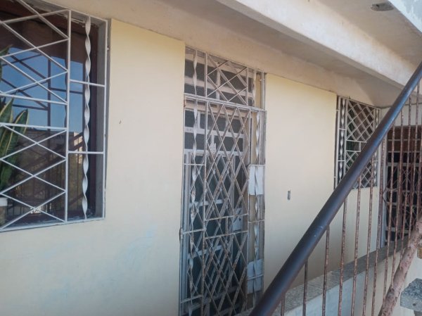 Apartamento de 2 habitaciones en venta en Alamar Este, Habana del Este, La Habana