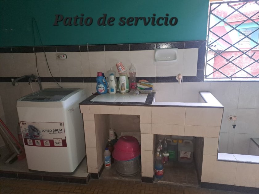 Casa Independiente de 4 habitaciones en venta en Zamora, Marianao, La Habana