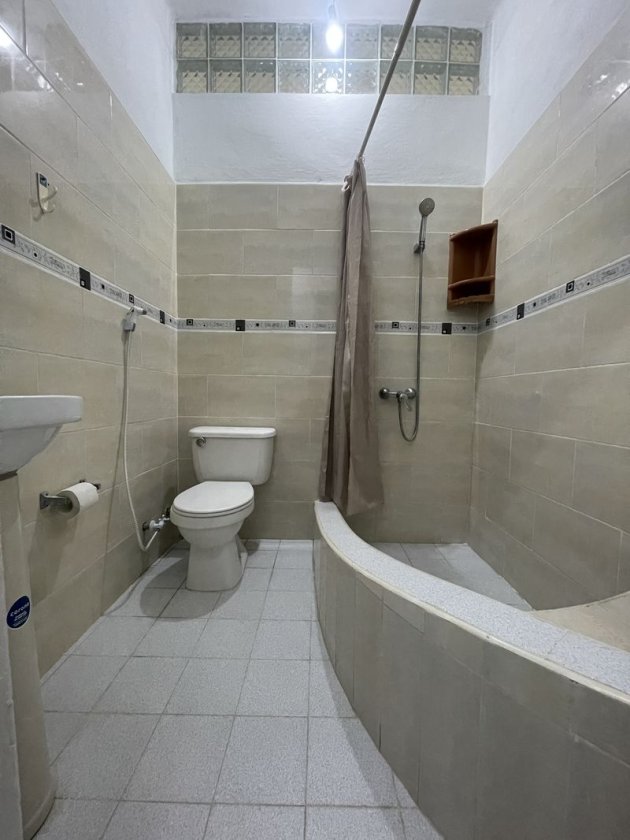 Apartment with 4 bedrooms for sale in Vedado, Plaza de la Revolución, La Habana