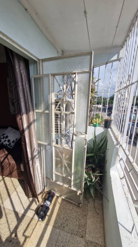 Apartamento de 3 habitaciones en venta en La Lisa, La Habana