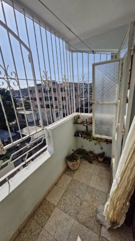 Apartamento de 3 habitaciones en venta en La Lisa, La Habana