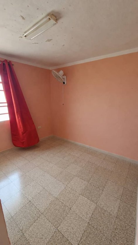Apartamento de 3 habitaciones en venta en La Lisa, La Habana