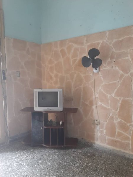 Casa de 2 habitaciones en venta en Cayo Hueso, Centro Habana, La Habana - 2