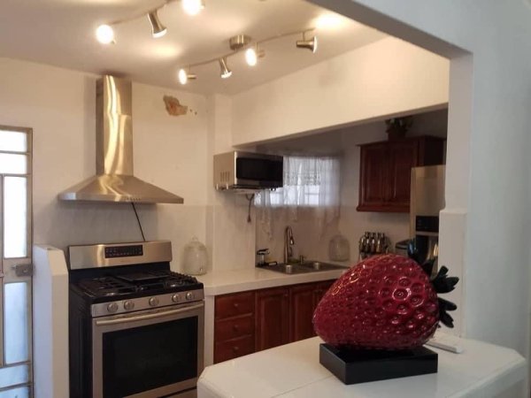 Duplex with 6 bedrooms for sale in Elena, La Lisa, La Habana - 13