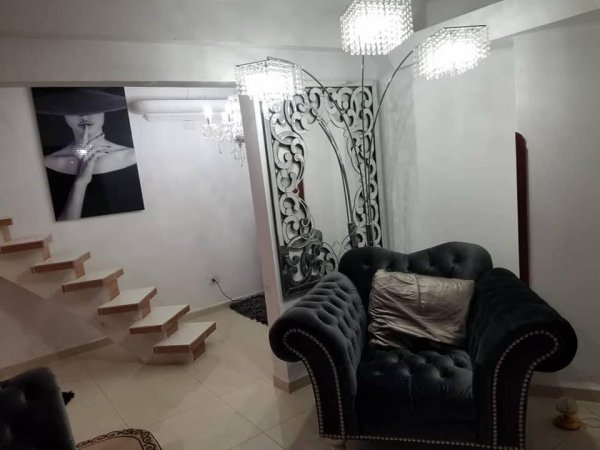 Duplex with 6 bedrooms for sale in Elena, La Lisa, La Habana - 8