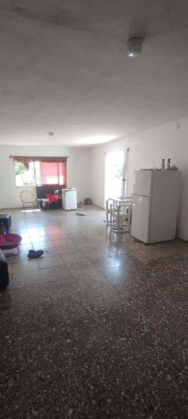Casa Independiente de 6 habitaciones en venta en Reparto Bahía, Habana del Este, La Habana