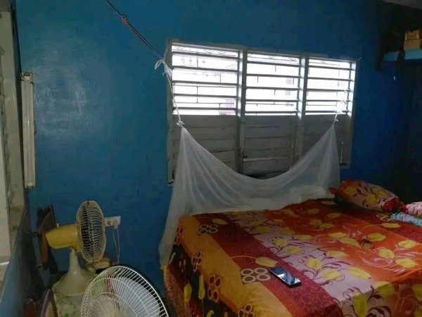 Duplex with 5 bedrooms for sale in Holguín - 12