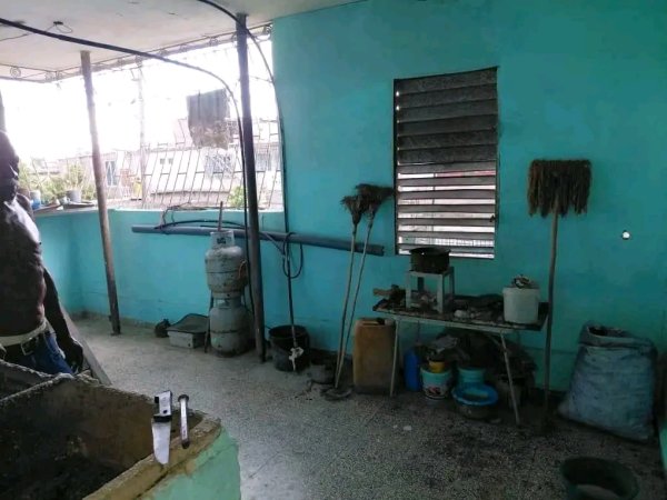 Duplex with 5 bedrooms for sale in Holguín - 14