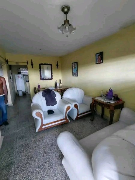 Duplex with 5 bedrooms for sale in Holguín - 4