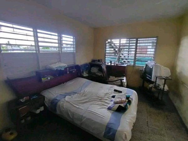 Duplex with 5 bedrooms for sale in Holguín - 8