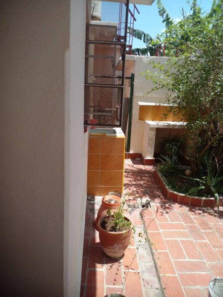 Casa Independiente de 3 habitaciones en venta en El Trigal, Boyeros, La Habana - 13