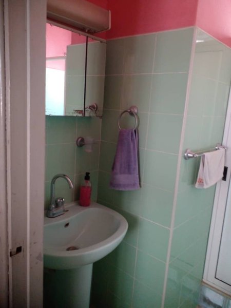 Casa Independiente de 3 habitaciones en venta en El Trigal, Boyeros, La Habana - 7