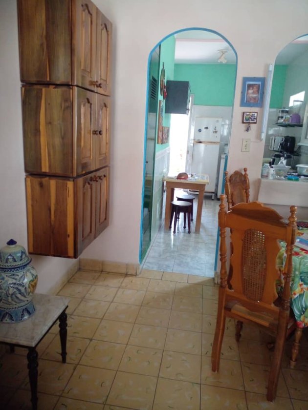 Casa Independiente de 3 habitaciones en venta en El Trigal, Boyeros, La Habana