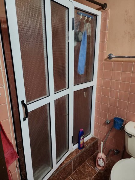 Detached House with 5 bedrooms for sale in Reparto Bahía, Habana del Este, La Habana - 2