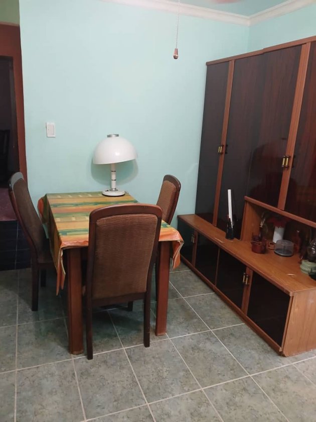 Casa Independiente de 5 habitaciones en venta en Reparto Bahía, Habana del Este, La Habana