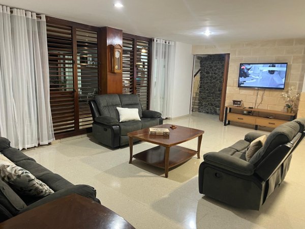 Casa Independiente de 4 habitaciones en venta en Siboney - Playa, Playa, La Habana - 4