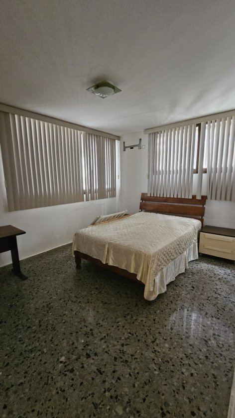 Casa Independiente de 2 habitaciones en venta en Náutico, Playa, La Habana