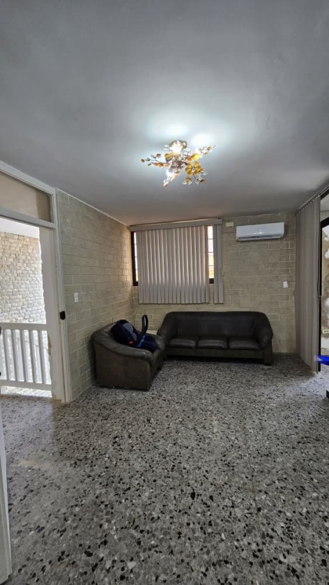Casa Independiente de 2 habitaciones en venta en Náutico, Playa, La Habana