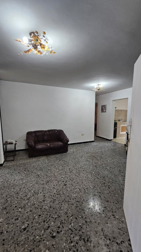 Casa Independiente de 2 habitaciones en venta en Náutico, Playa, La Habana