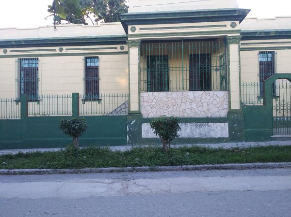 Casa Independiente de 3 habitaciones en venta en Jesús del Monte, Diez de Octubre, La Habana - 4
