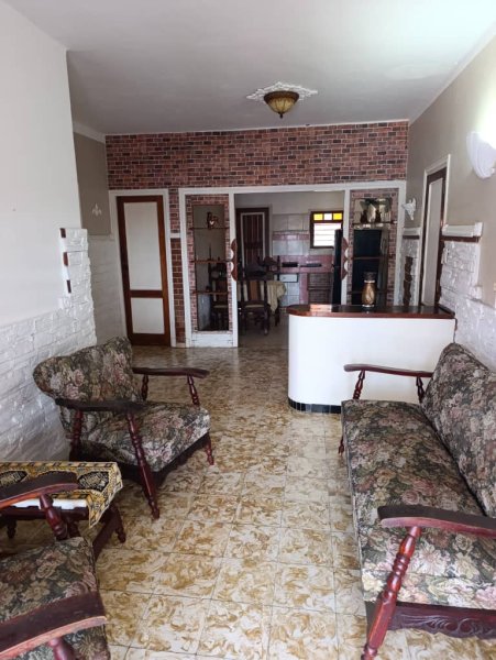 Casa Independiente de 6 habitaciones en venta en Guanabo, Habana del Este, La Habana - 13