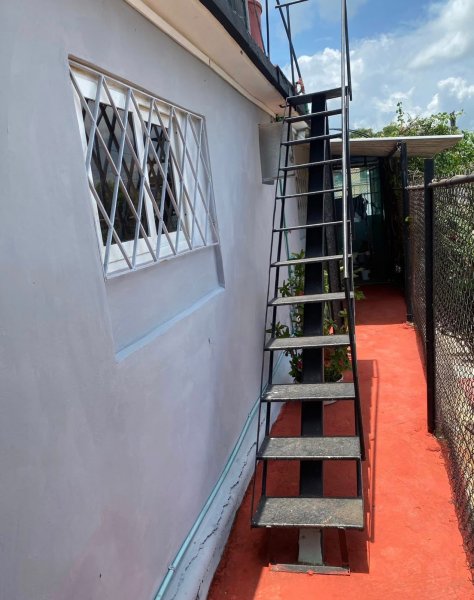 Casa Independiente de 3 habitaciones en venta en Buenavista, Playa, La Habana - 7