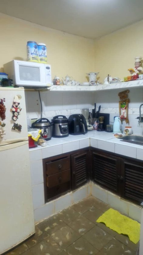 Casa Independiente de 3 habitaciones en venta en Cojímar, Habana del Este, La Habana