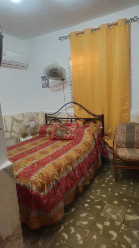Casa Independiente de 3 habitaciones en venta en Cojímar, Habana del Este, La Habana