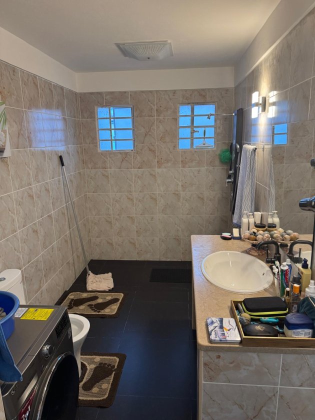Detached House with 4 bedrooms for sale in Sevillano, Diez de Octubre, La Habana